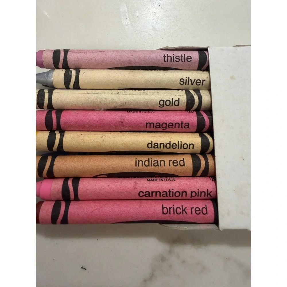 Vintage Crayola 96 99 Retired Crayons Binney Smith Dandelion Indian Red Thistle